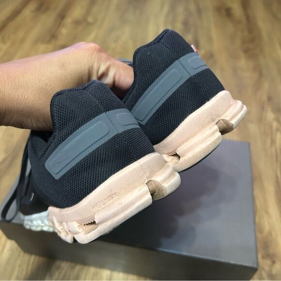 ON CLOUDFLOW black athletic training running lace up shoes sneakers women’s 8 - Picture 4 of 9